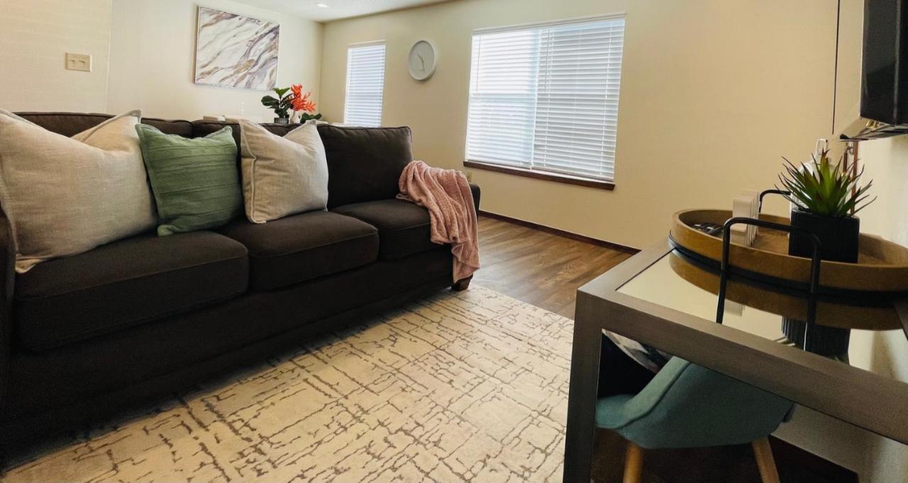 Ou-2 Bed 2 Bath Apartment Close To Ou โอคลาโฮมาซิตี้ ภายนอก รูปภาพ